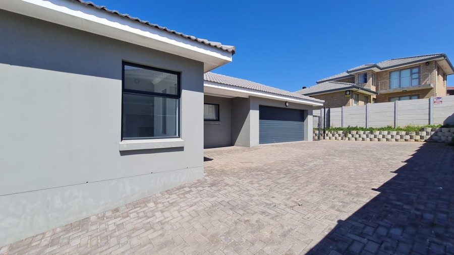 3 Bedroom Property for Sale in Dana Bay Western Cape
